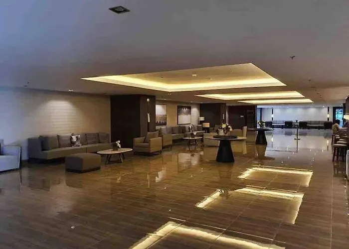 Staycation By Ness In Ayala Makati *
